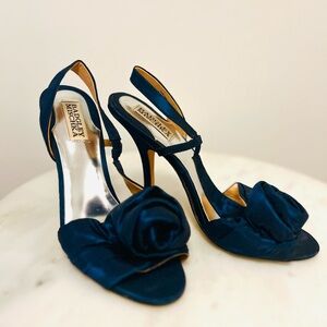 Badgley Mischka shoes | Navy slingback satin heals